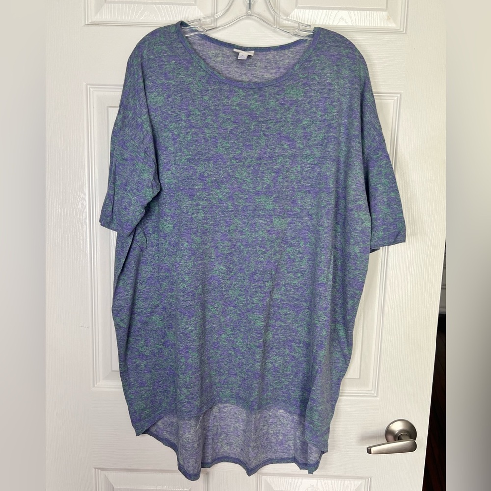LuLaRoe tunic style top.